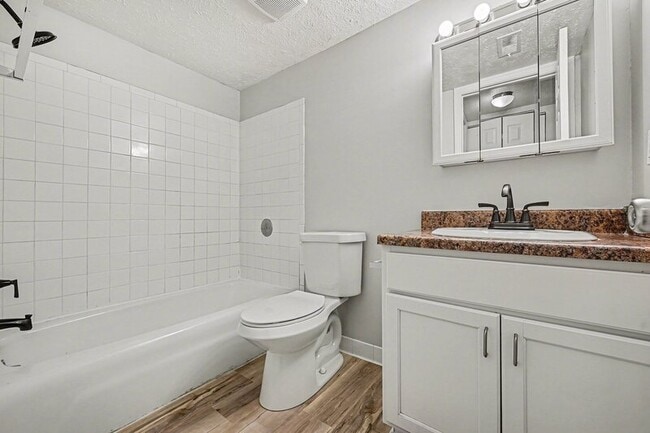 Photo - 11736 Arbor St Unit #10