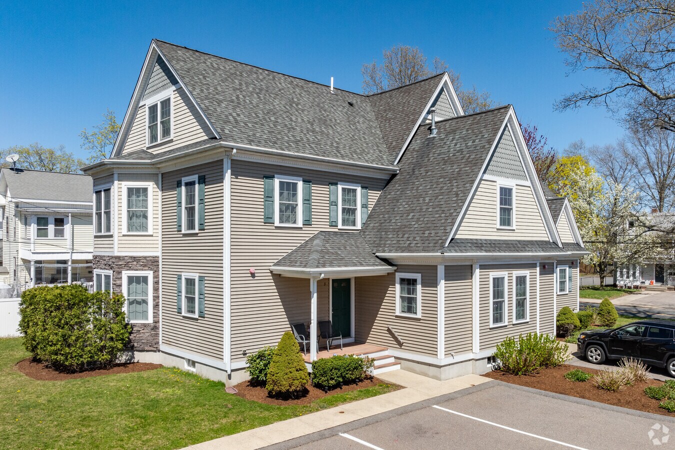 Edificio alternativo - 153 S Main St