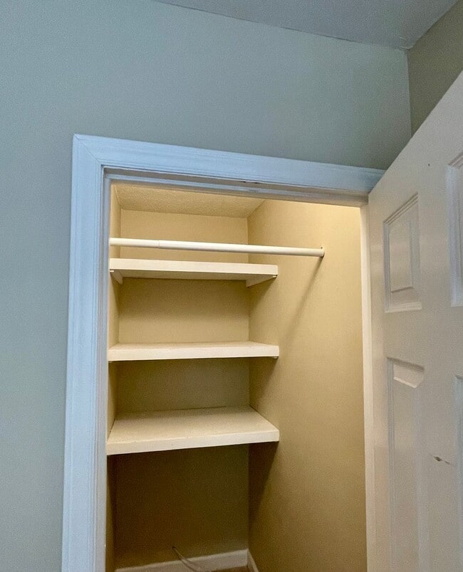 Photo - 1153 Delano St Unit B