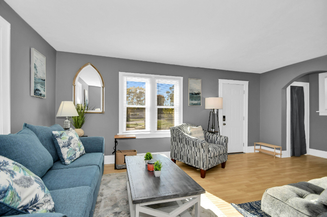 Building Photo - 207 New York St Rental