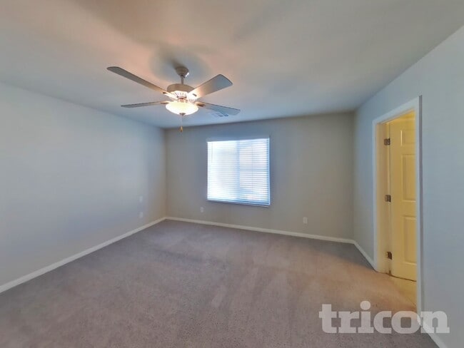 Photo - 7237 Halo Falls St