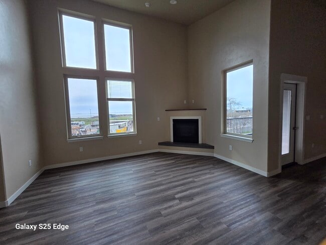 Photo - 4050 N US Highway 101 Unit 2