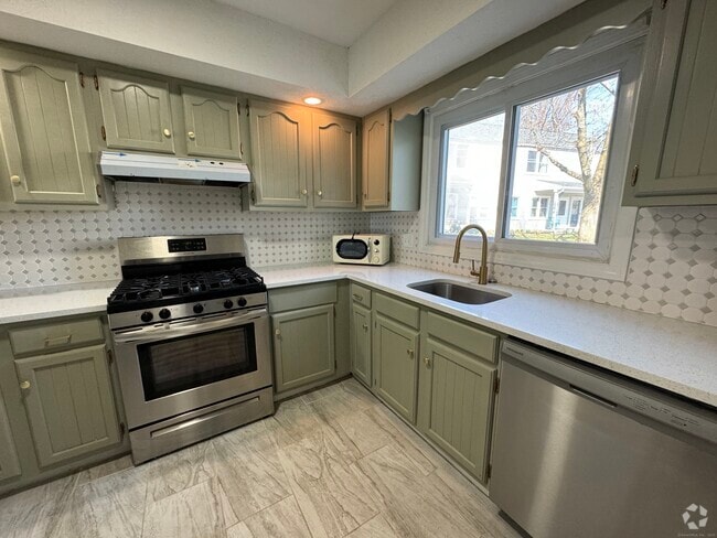 Building Photo - 280 E Main St Unit 14 Rental