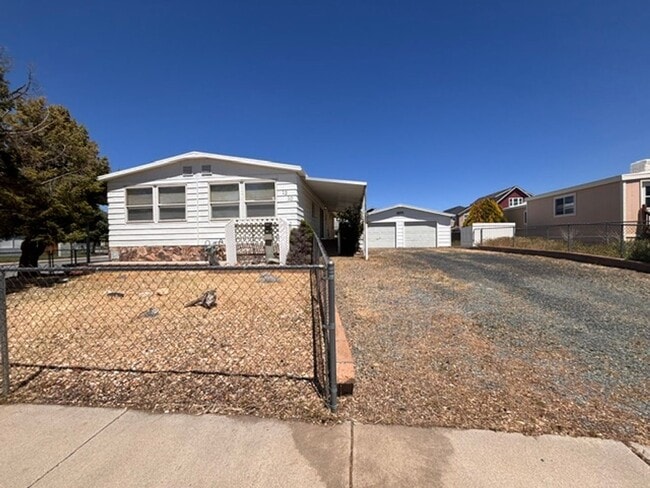 Building Photo - 1210 Coronet Wy