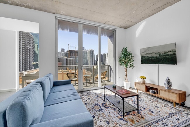 Photo - 245 SE 1st St Unidad SI ID1255517P