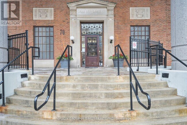 Photo - 70 High Park Ave Unit 901