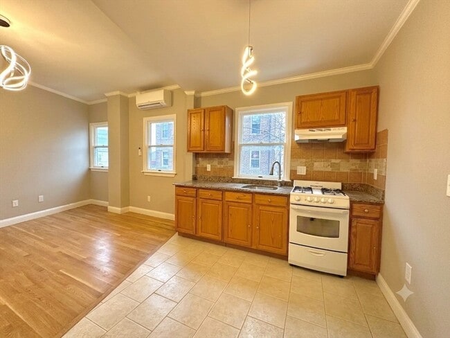 Photo - 1146 Cambridge St Unit 2
