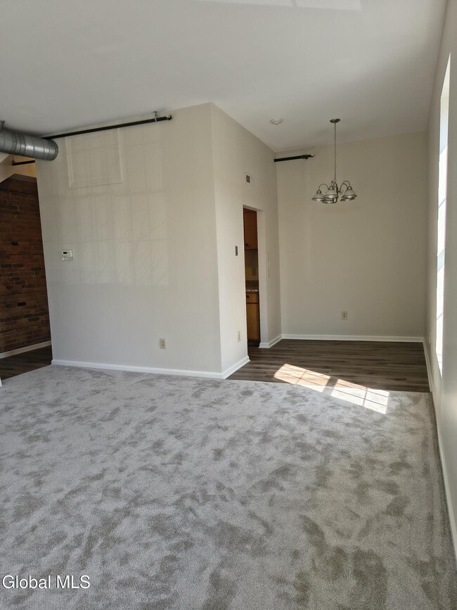 Photo - 53-55-55 Congress St Unidad 55B