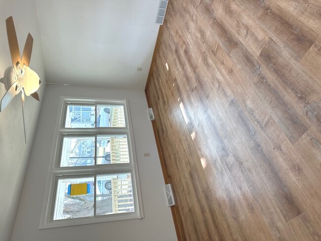 Photo - 249 W Nebraska St