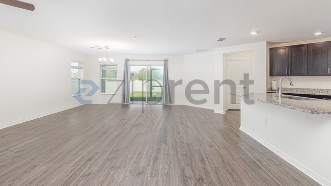 Photo - 613 Sarner Pass Wy.