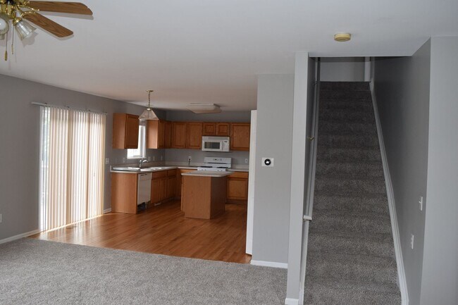 Photo - 4 bed 2.5 bath in Waterford for rent