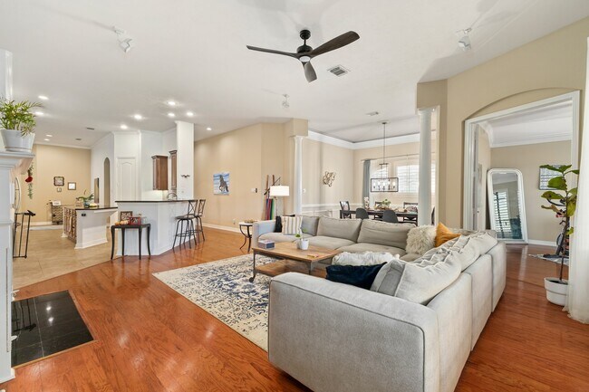 Photo - 8407 Iron Tree Ln