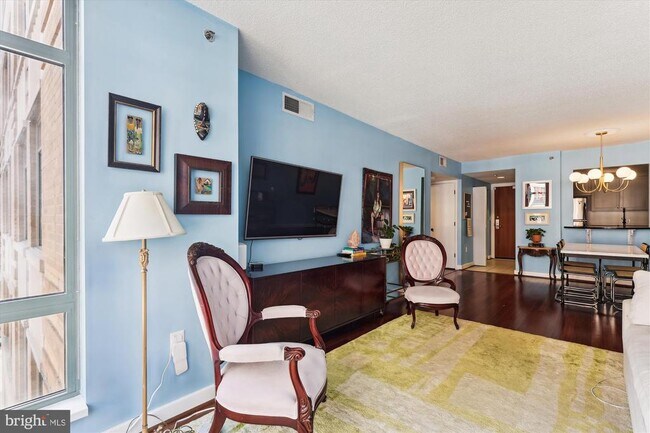 Photo - 1150 K St NW Unidad 706