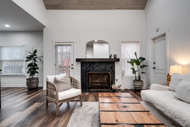 Photo - 118 River Chase