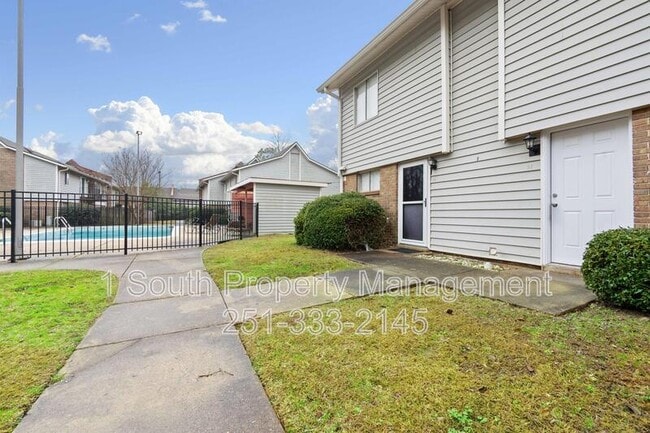 Photo - 6527 Old Shell Rd