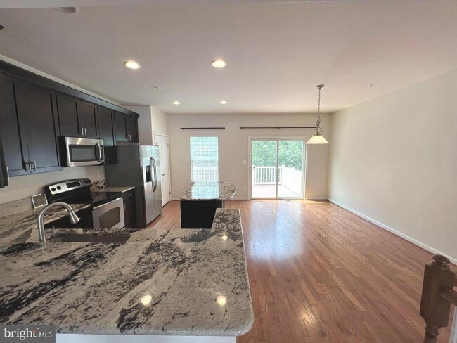 356 Paladium Ct