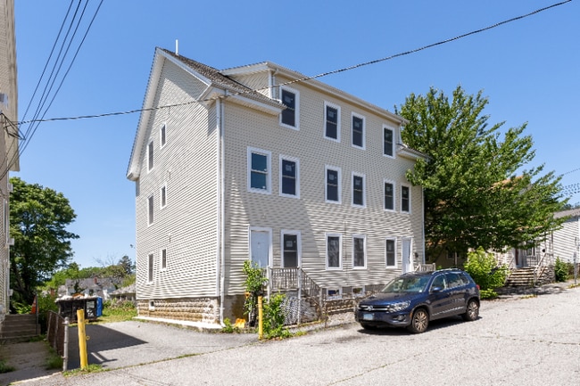 Building Photo - 5 Siegel St Rental