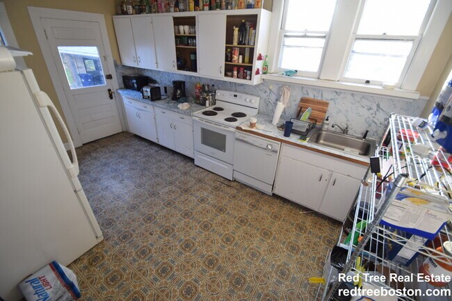 Photo - 31 Wade St Unidad LEFT