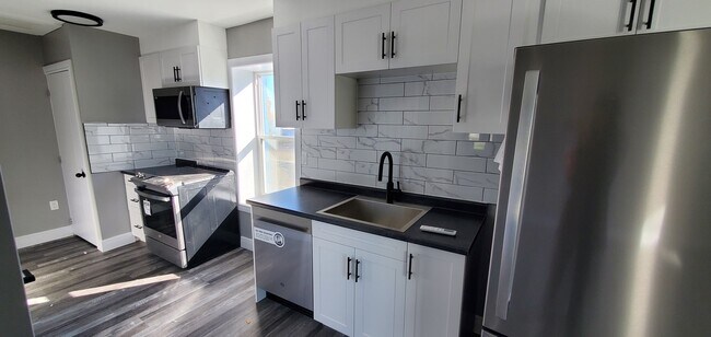 Photo - 7 Harvey St Unit A