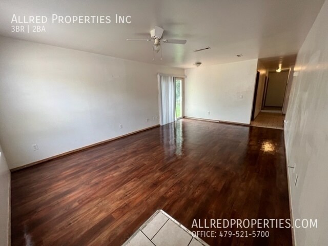 Photo - 1675 Evalyn Cir