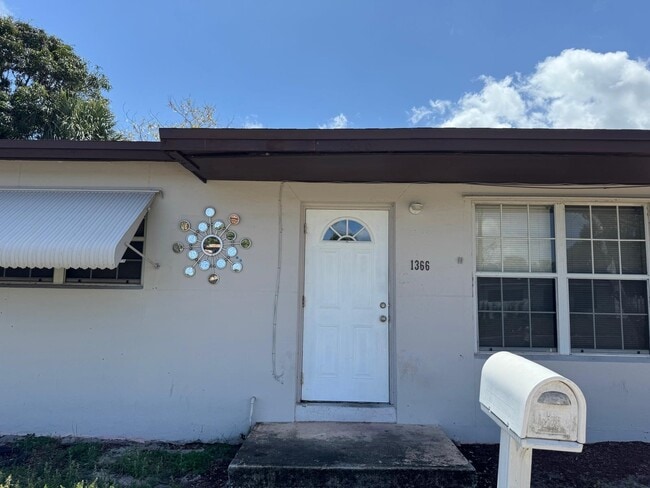 Photo - 1366 10th St Casa