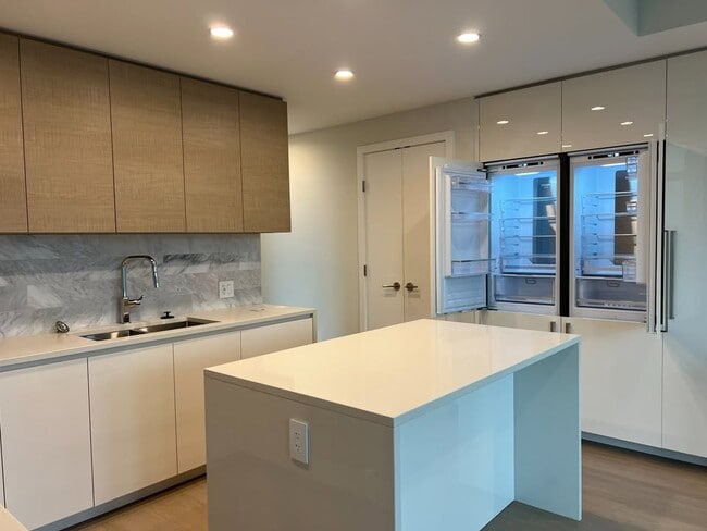 Photo - 4168 Lougheed Hwy.