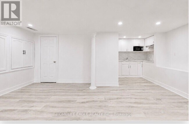 Photo - 254 Andrew St