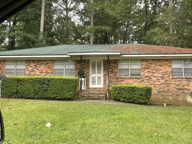 Charming 2BR/1BA in the Heart of Opelika –... - Charming 2BR/1BA in the Heart of Opelika –... House