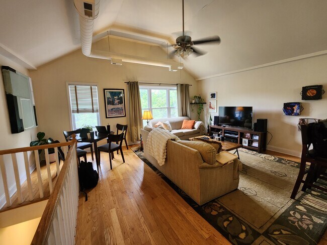 Photo - 1457 N Paulina St Apartments Unit 2