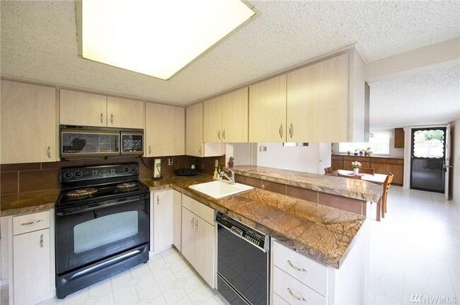 Photo - 1024 SW 120th St