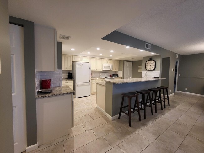 Photo - 750 Egret Cir Unidad 6105