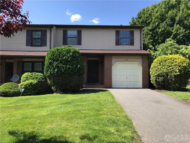 Building Photo - 10 Dogwood Dr