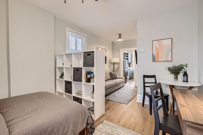 Photo - 1240 York St Unidad SI ID1026269P