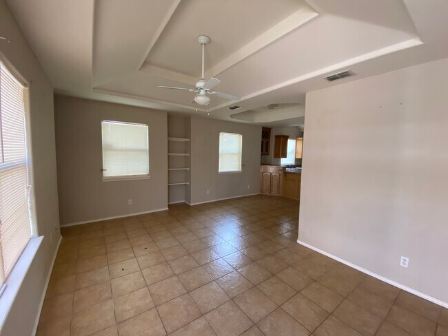 Photo - 1701 W Douglas St Unidad 2