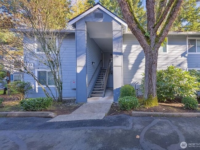 Building Photo - Modern First-Floor 1BR Condo | Near Totem Lake, Juanita Beach & Major Tech Employers Unit D117
