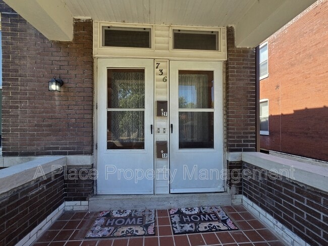 Photo - 736 Dover Pl