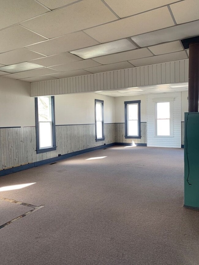 Photo - 105 W Martindale Rd