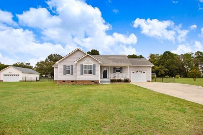 Photo - WONDERFUL 3 BR, 2 BA w/ attached garage *D...