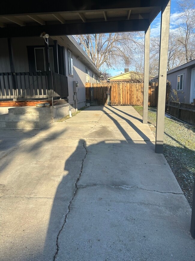 Photo - 2730 Larkspur St