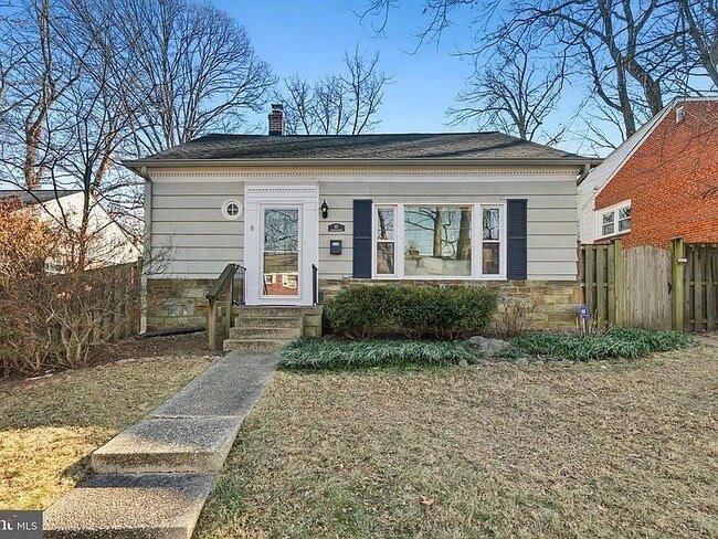 Building Photo - 117 Lynnmoor Dr