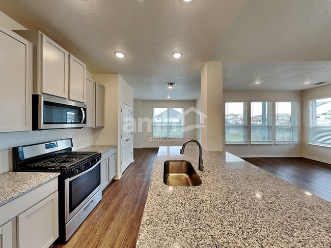 Photo - 2735 Geronimo Creek