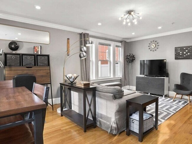 Photo - 10 Romsey St Unit 1