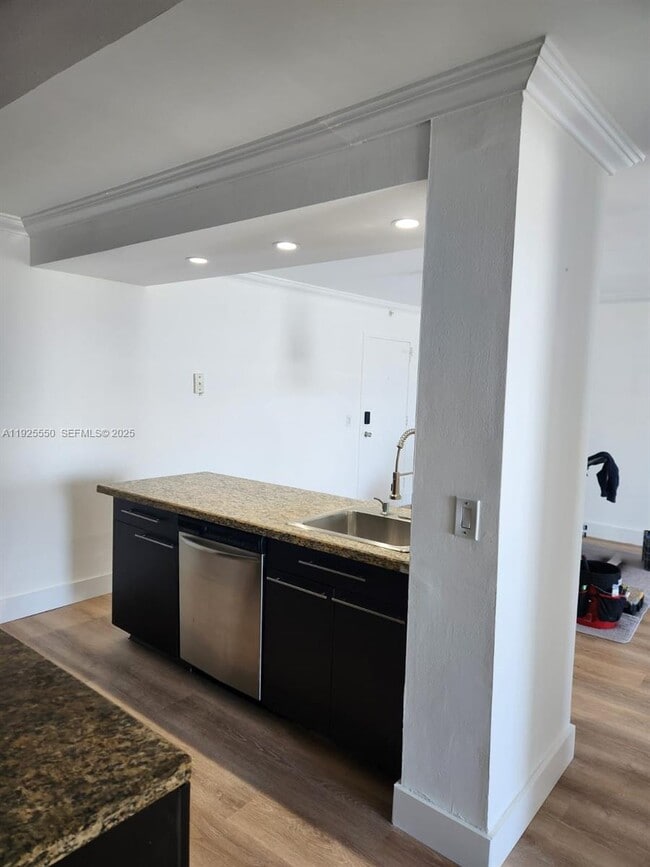 Photo - 2350 NE 135th St Unit 914