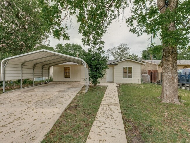 Photo - 247 E Amber St