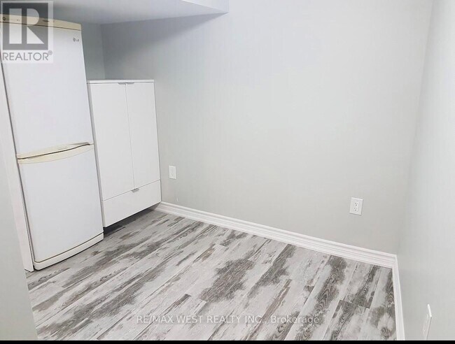 Photo - 77 Murrie St