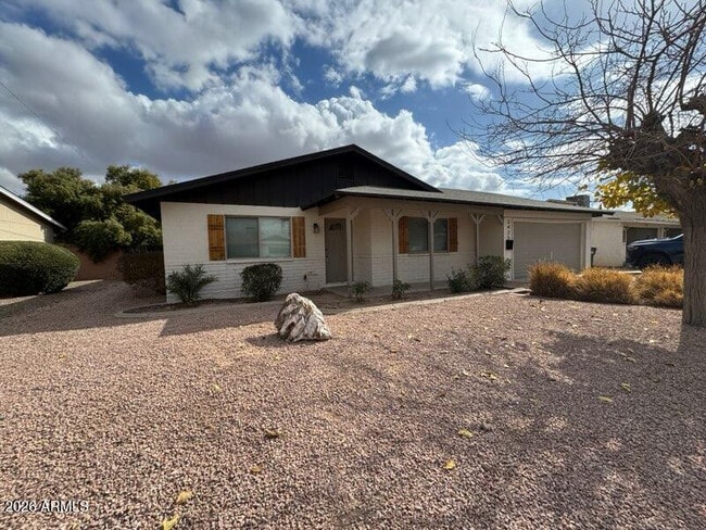 Photo - 3425 N 85th St