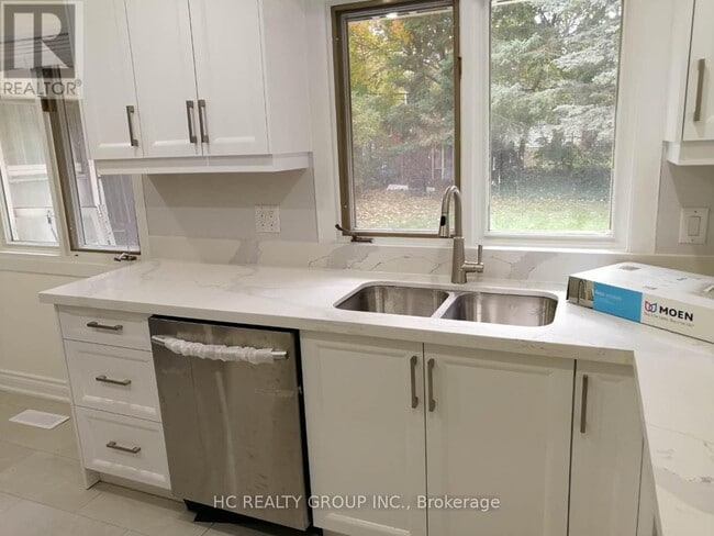 Photo - 6 Bromleigh Ave