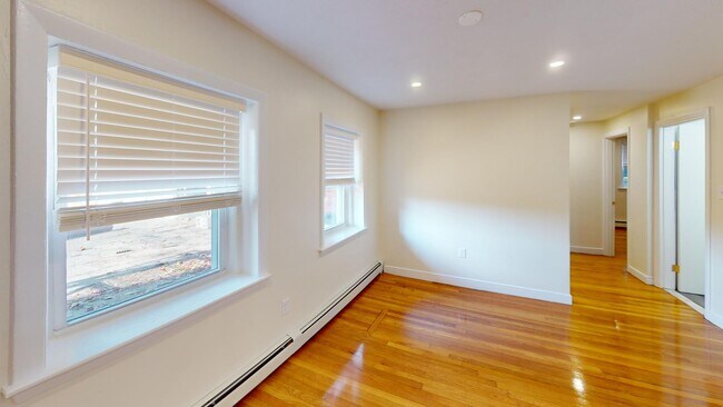 Photo - 312 Tappan St Unit 1A