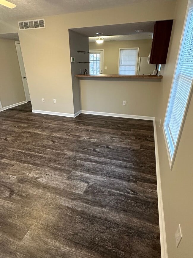 Photo - 1289 Cobble Creek Cir