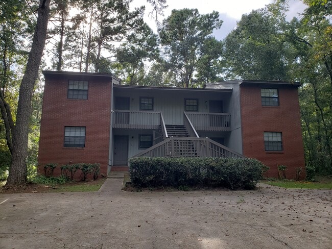 Building Photo - Woodrich Unit A